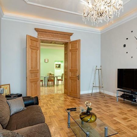 Old Riga 2 Bedroom Vecpilsetas Street Apartment Esterno foto
