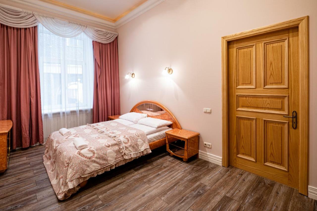 Old Riga 2 Bedroom Vecpilsetas Street Apartment Esterno foto