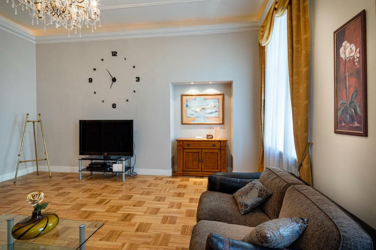 Old Riga 2 Bedroom Vecpilsetas Street Apartment Esterno foto